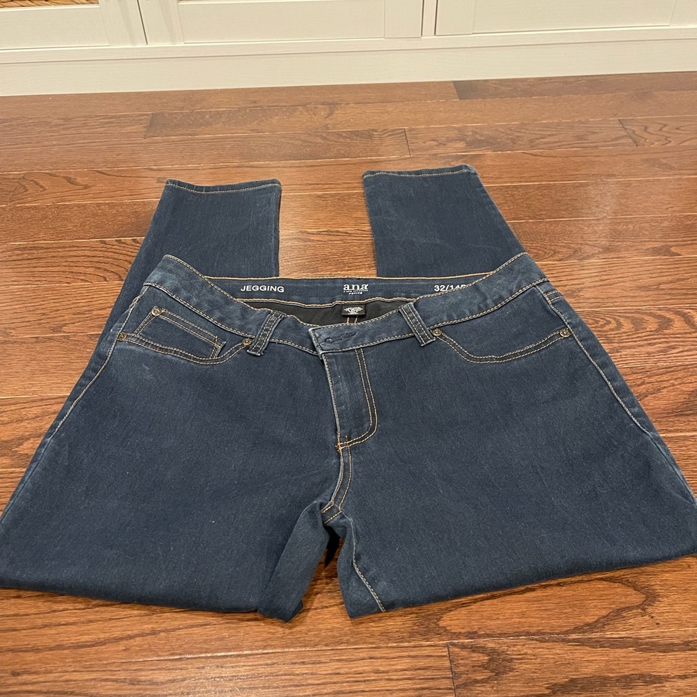 Ana Jegging Women's size 14 Petite Dark Wash Blue Denim Jeans